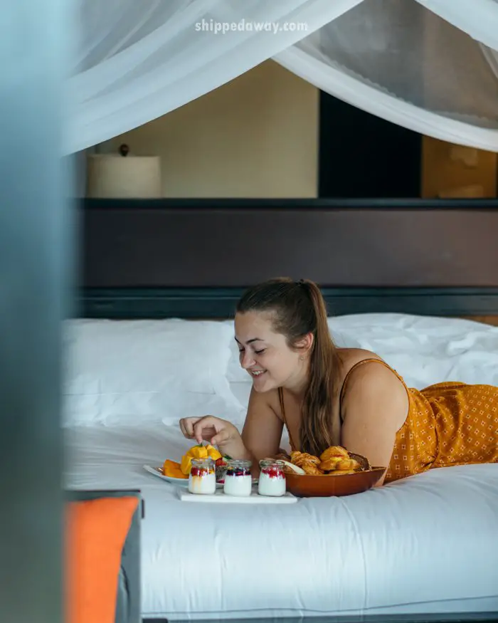 Arijana Tkalčec enjoying breakfast in bed at Anantara Mui Ne