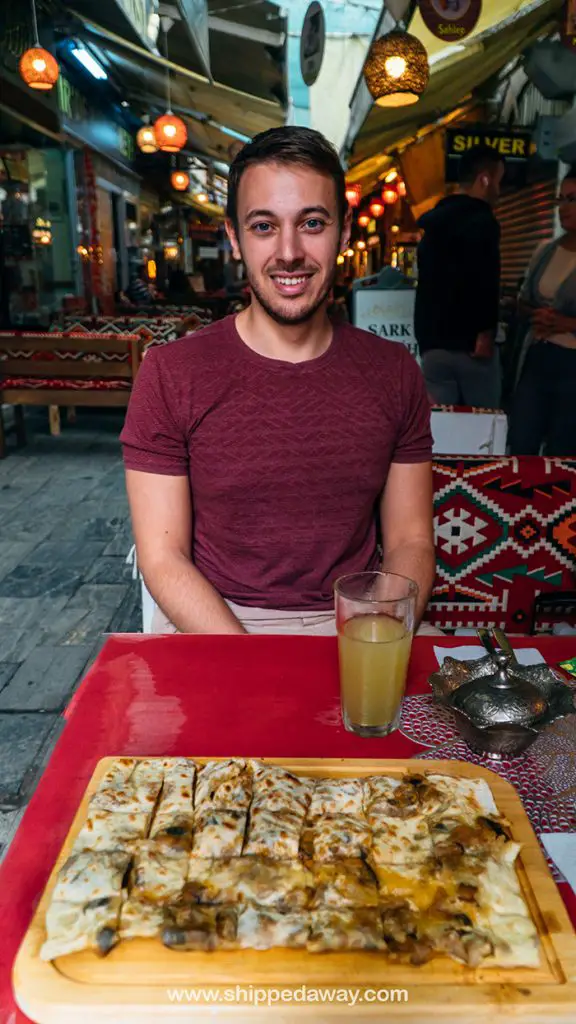 Matej Špan eating gözleme in Izmir, Turkey