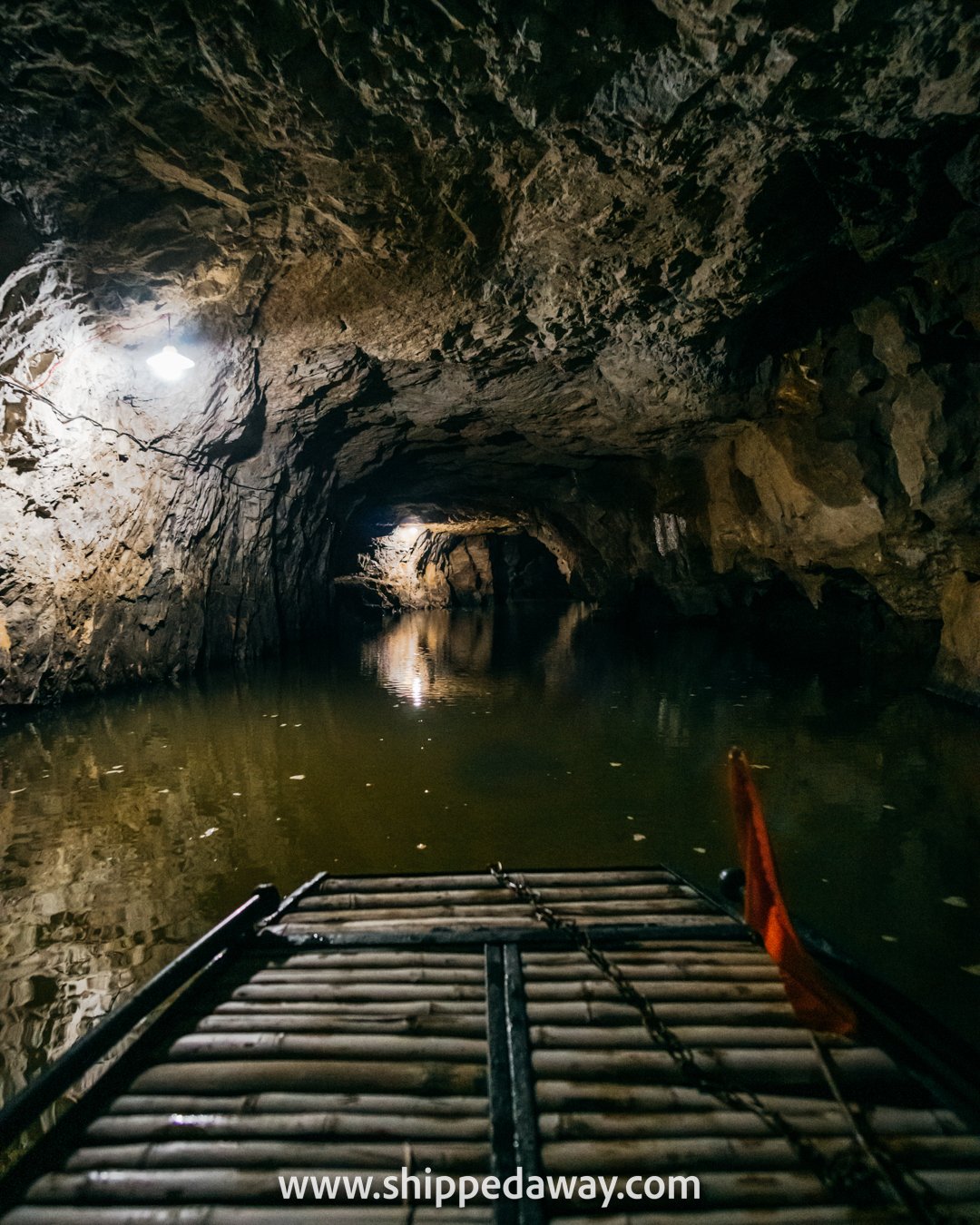 Inside the 1km Dot Cave, Trang An boat ride, Ninh Binh, Vietnam