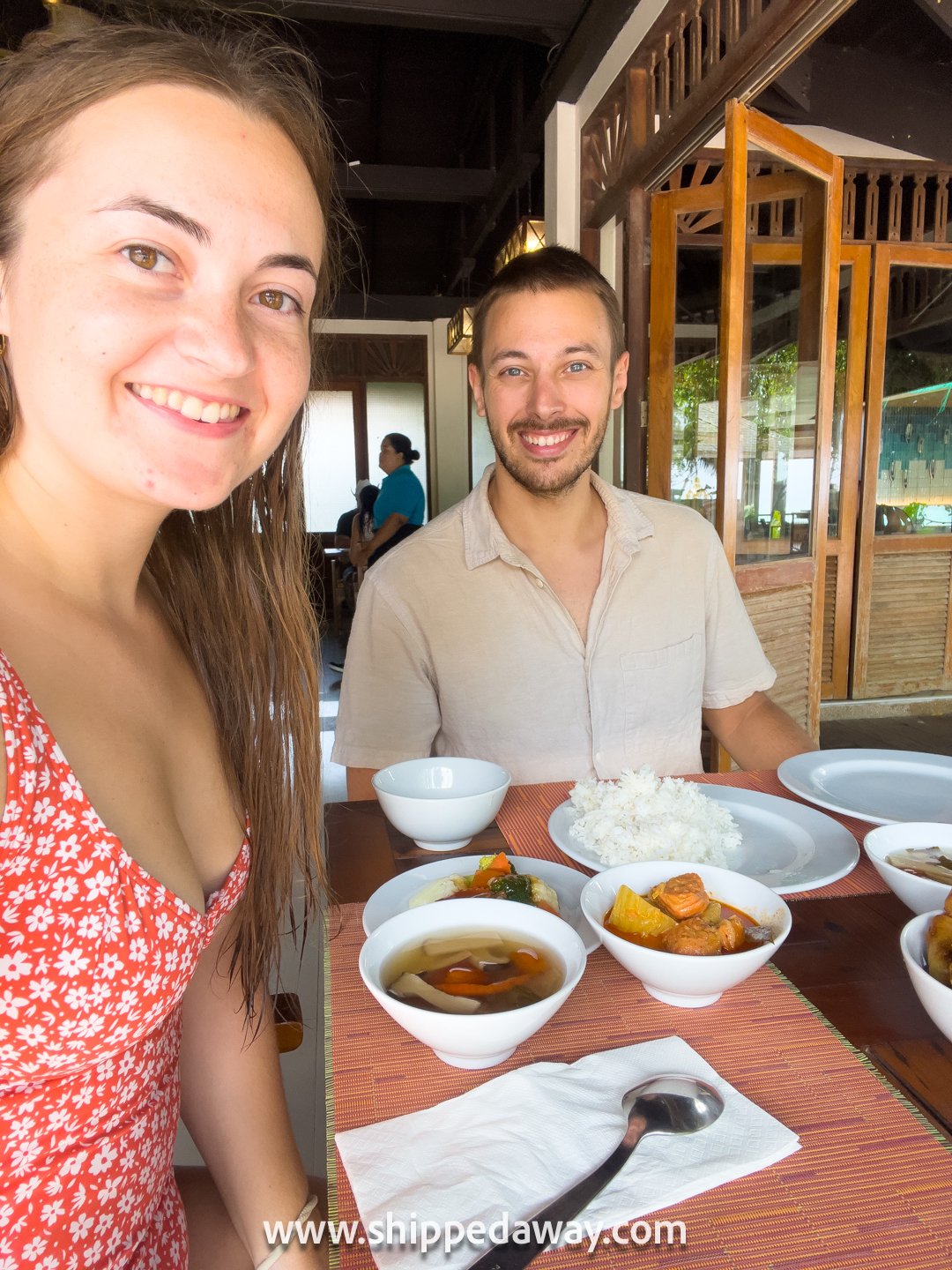 Arijana Tkalcec and Matej Span having lunch on Phi Phi Islands day trip.