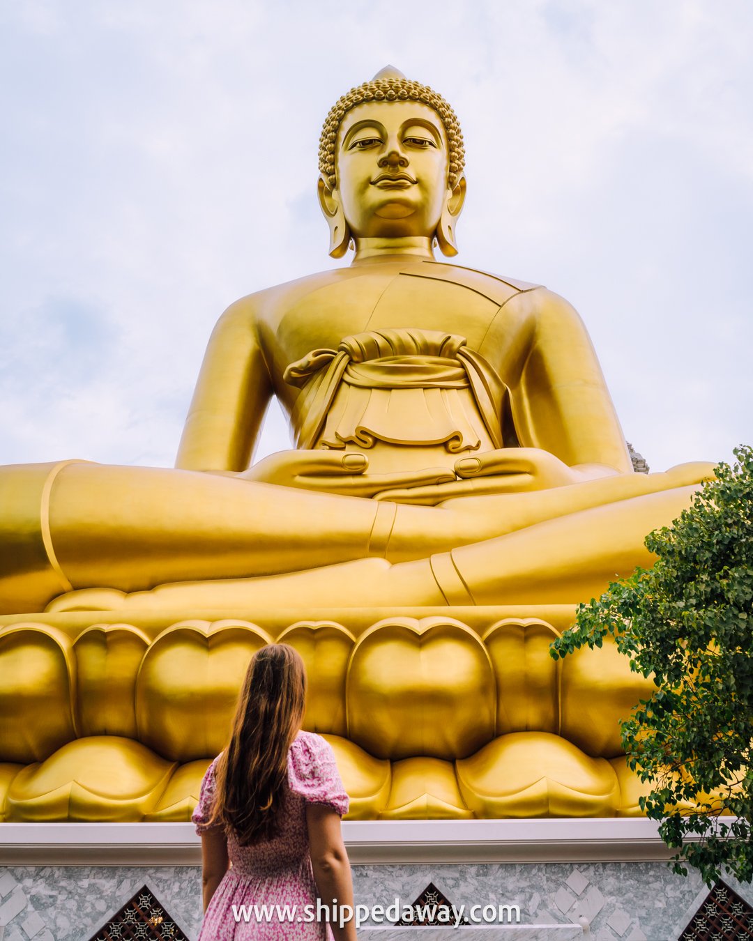 Big Golden Buddha, Wat Paknam Bhasicharoen, Bangkok, Thailand