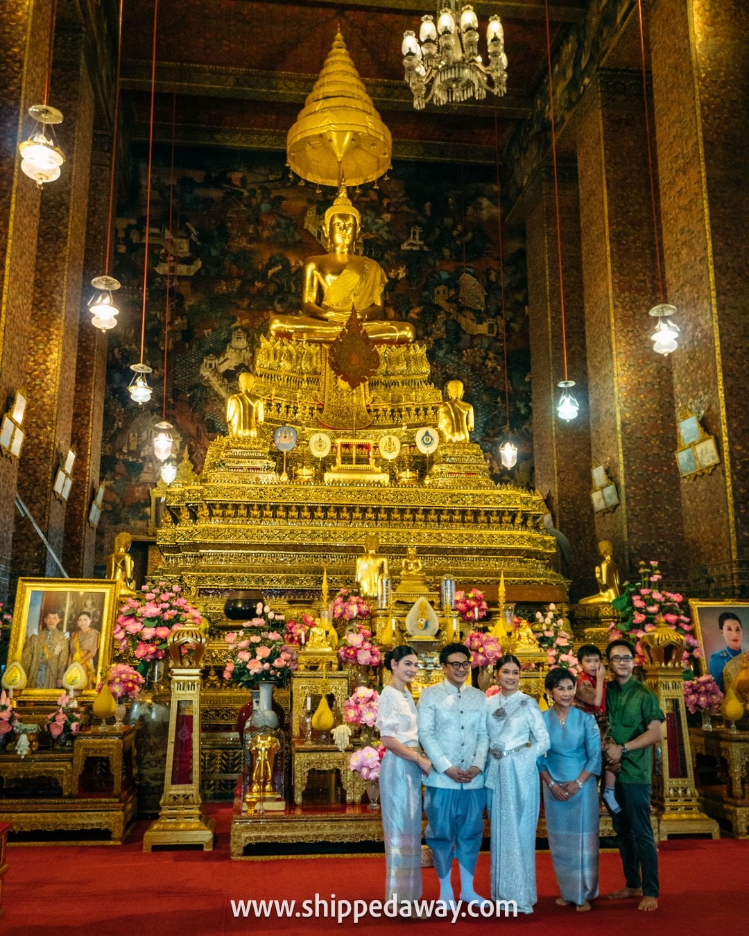 Our experience at Wat Pho’s Reclining Buddha & tips - Wedding photoshoot inside Wat Pho temple in Bangkok, Thailand