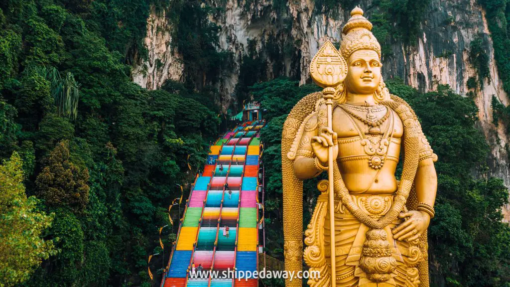 Complete Guide to Batu Caves in Kuala Lumpur, All You Need To Know Before Visiting Batu Caves In Kuala Lumpur, Batu Caves Kuala Lumpur, Batu Caves Travel Guide, What To See At Batu Caves