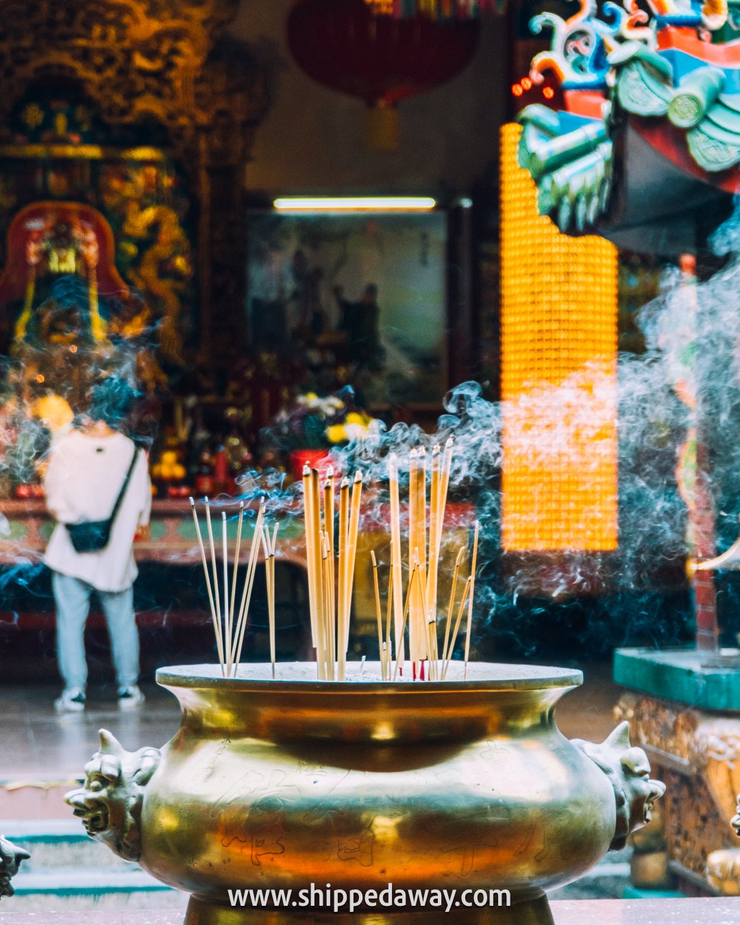 Temple hopping in Chinatown in Kuala Lumpur, Malaysia