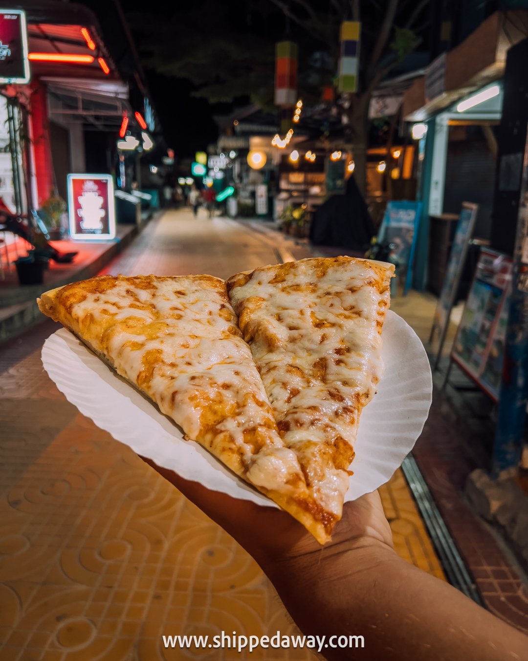 Delicious pizza at night in Phi Phi Islands - food options