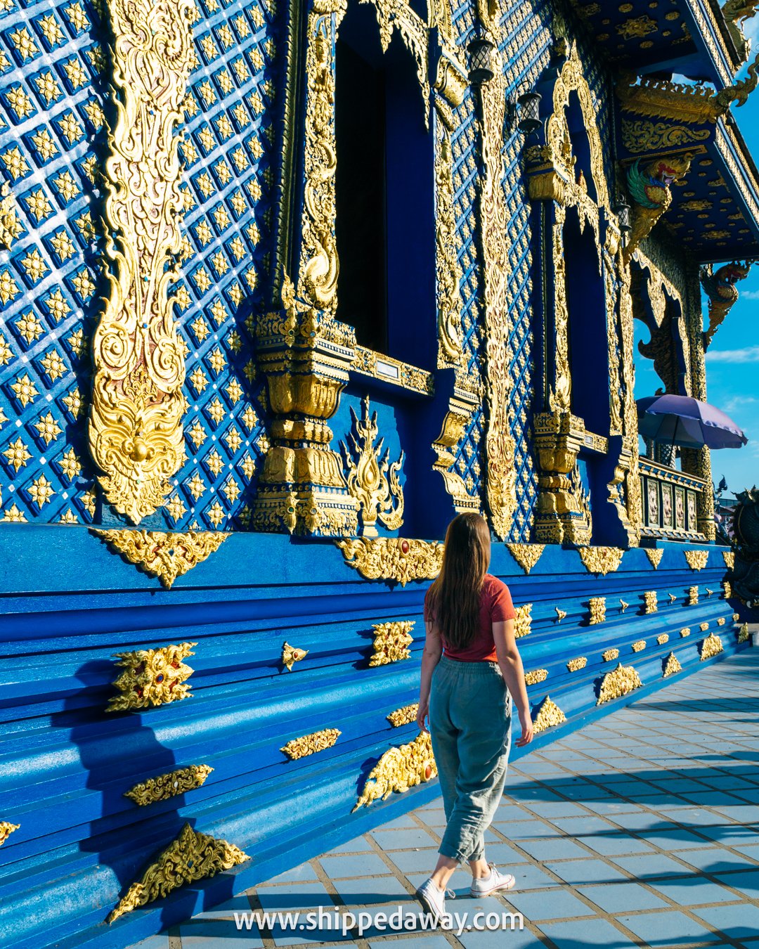 things to see at chiang rai, how to get to chiang rai blue temple, best time to visit blue temple chiang rai