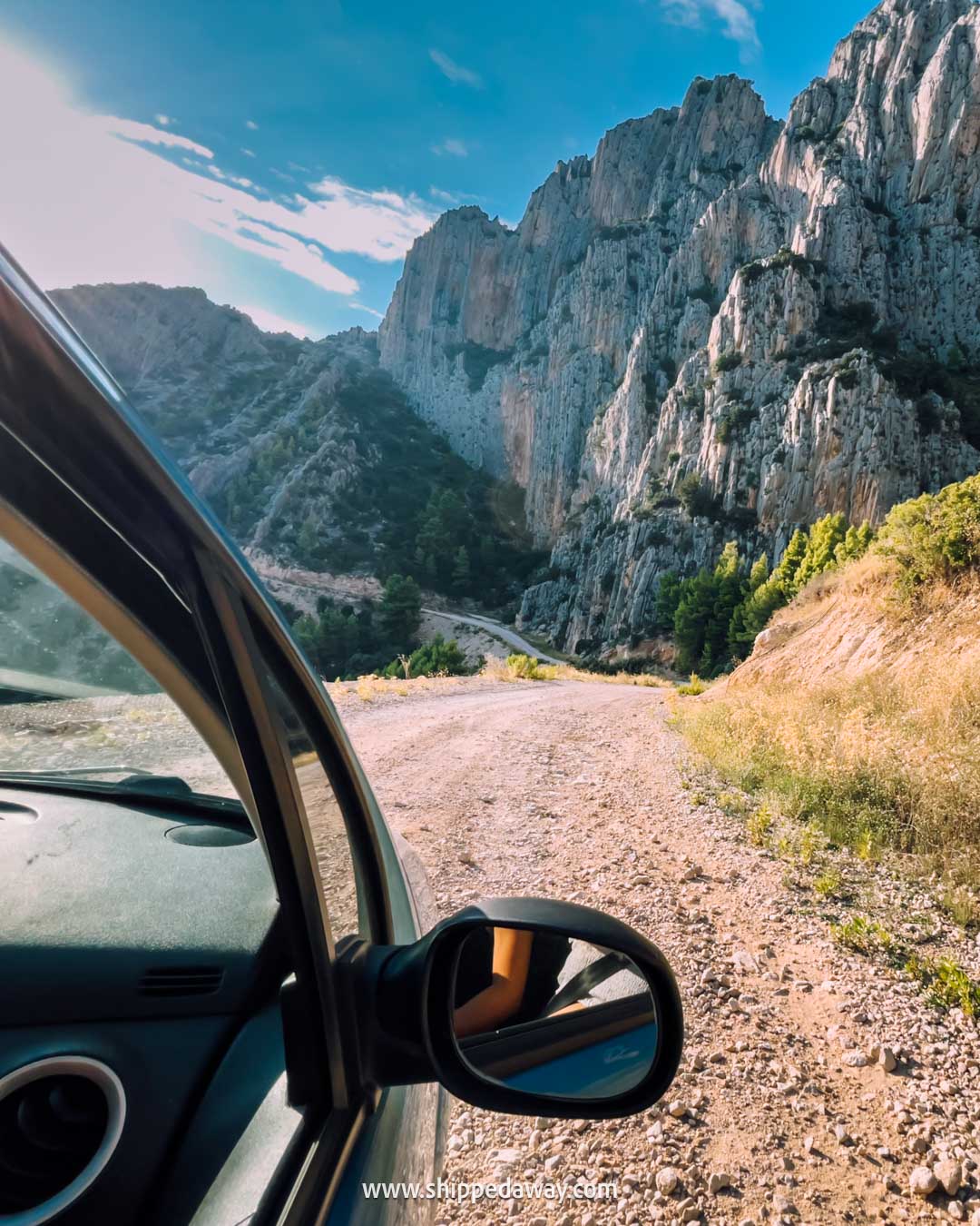 Must-do things in Hvar, Croatia - Panoramic southern road, gravel road