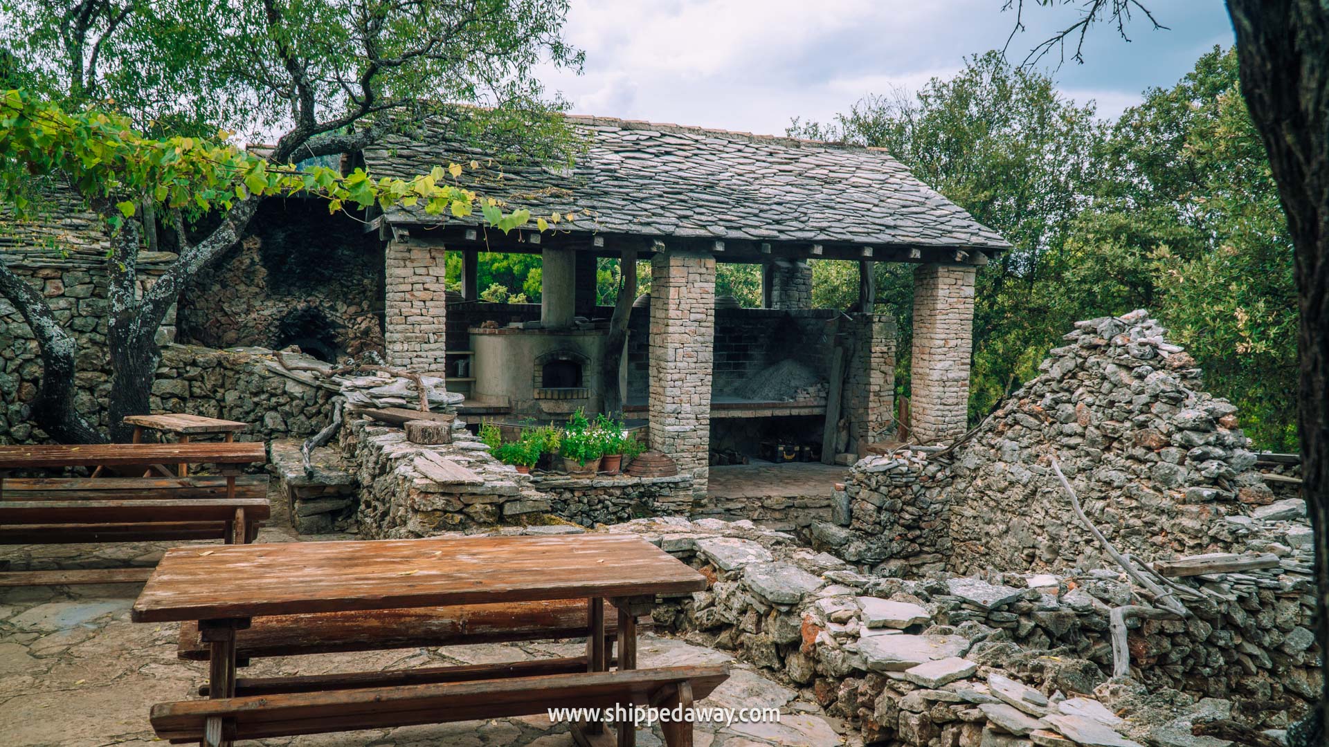 Must-do things in Hvar, Croatia - Konoba Humac