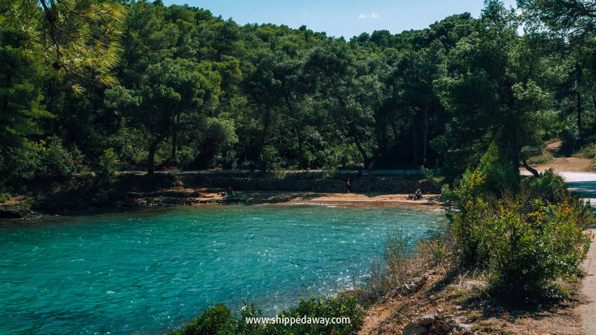 Must-do things in Hvar, Croatia - Vrboska Little Venice beach
