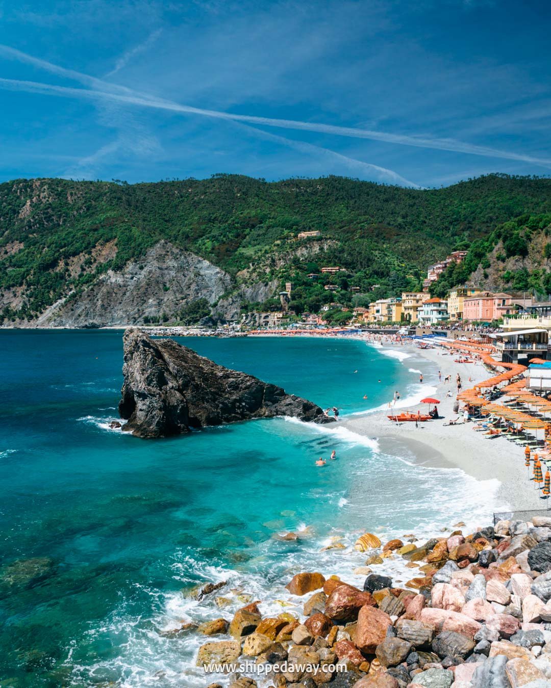 Monterosso beach - hiking Cinque Terre - Cinque Terre hiking guide - Cinque Terre trail - Vernazza to Monterosso hiking route