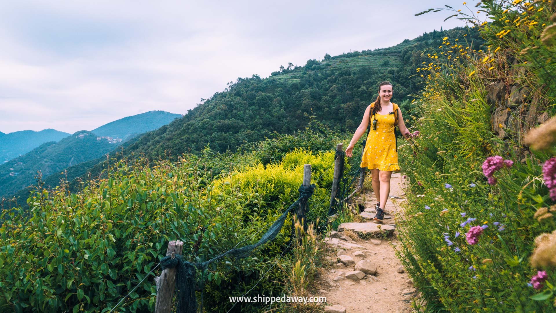 hiking in Cinque Terre Italy, Corniglia to Manarola via Volastra hike Cinque Terre
