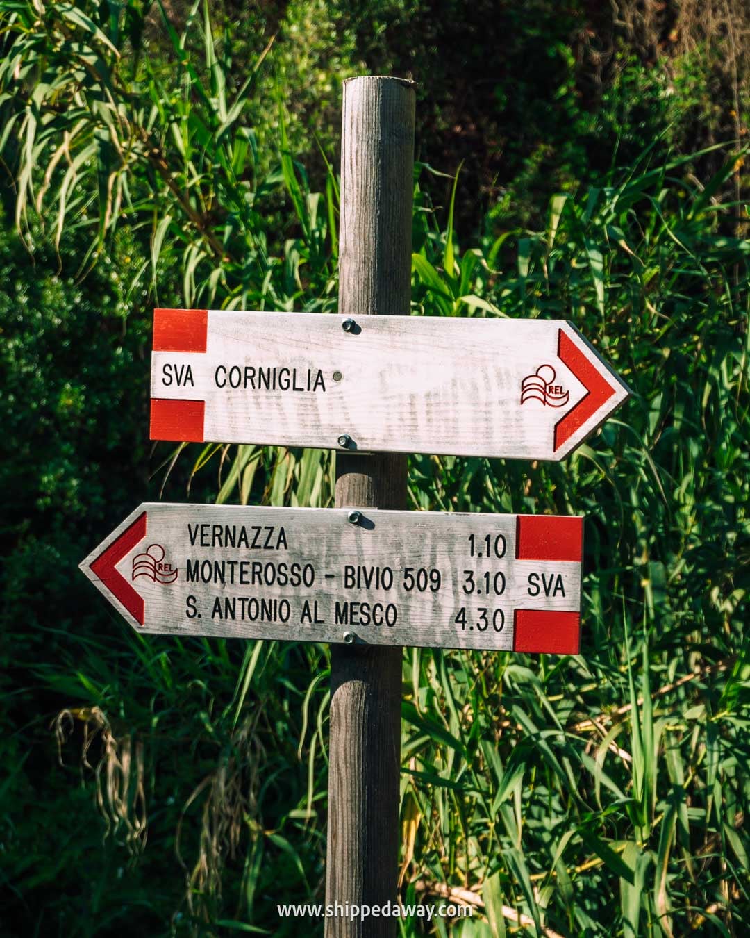 Corniglia to Vernazza hiking trail - guide to hiking from Vernazza to Corniglia