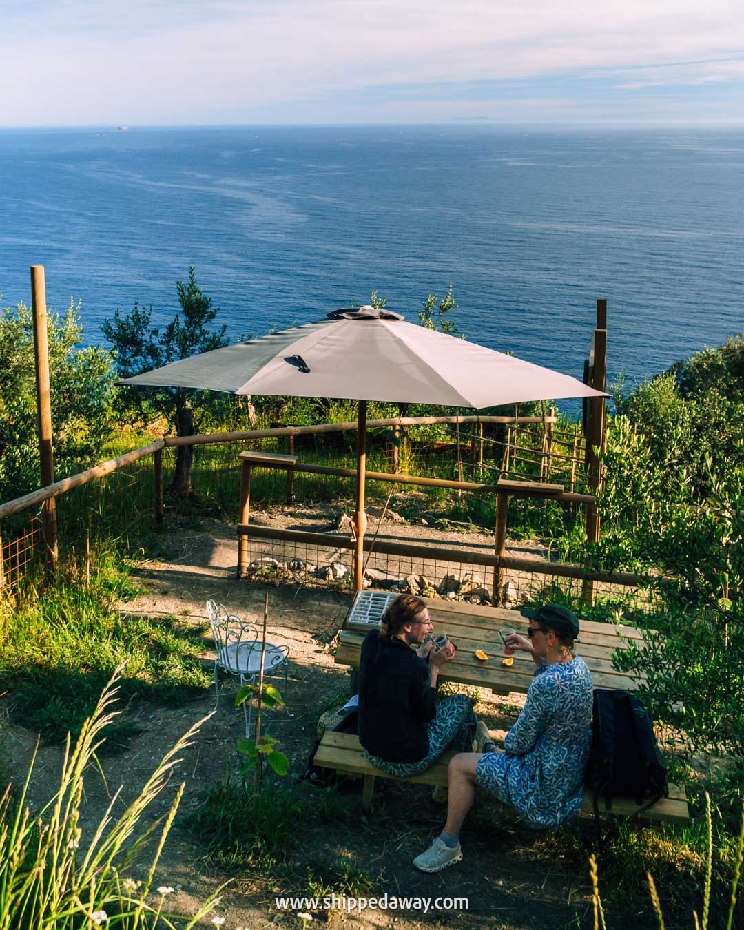 Cinque Terre hike - Cinque Terre hiking trails - Cinque Terre trail - Corniglia to Vernazza hiking route - Blue Trail Cinque Terre