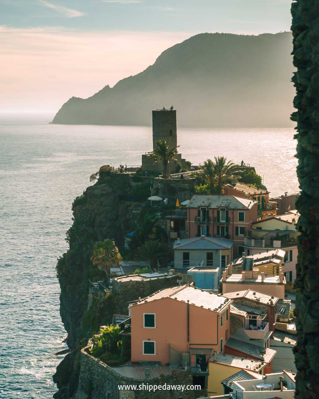best hotels in Cinque Terre, Cinque Terre travel guide, Vernazza sunset