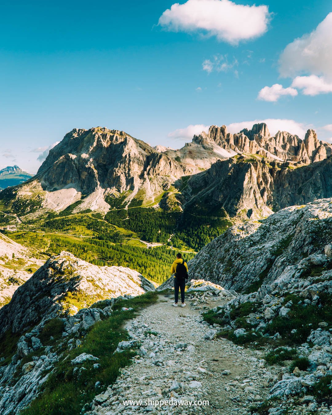 Sim Local Review - review of Sim Local eSIM - is Sim Local a good eSIM provider - hiking in the Dolomites