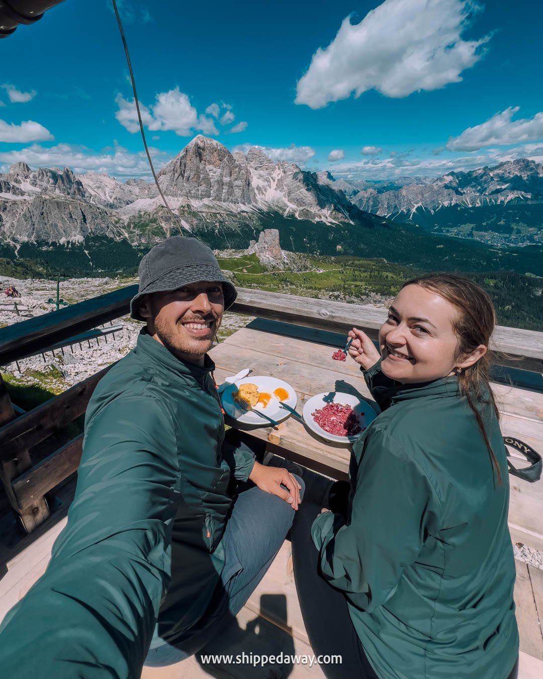 Sim Local Review - review of Sim Local eSIM - is Sim Local a good eSIM provider - food in a Dolomites Rifugio