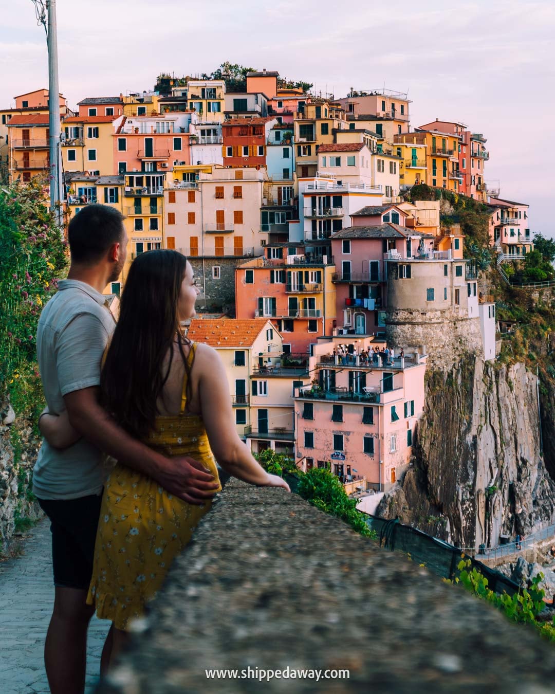 Manarola Viewpoint - best photo spots in Cinque Terre - top Cinque Terre viewpoints - best views in Manarola