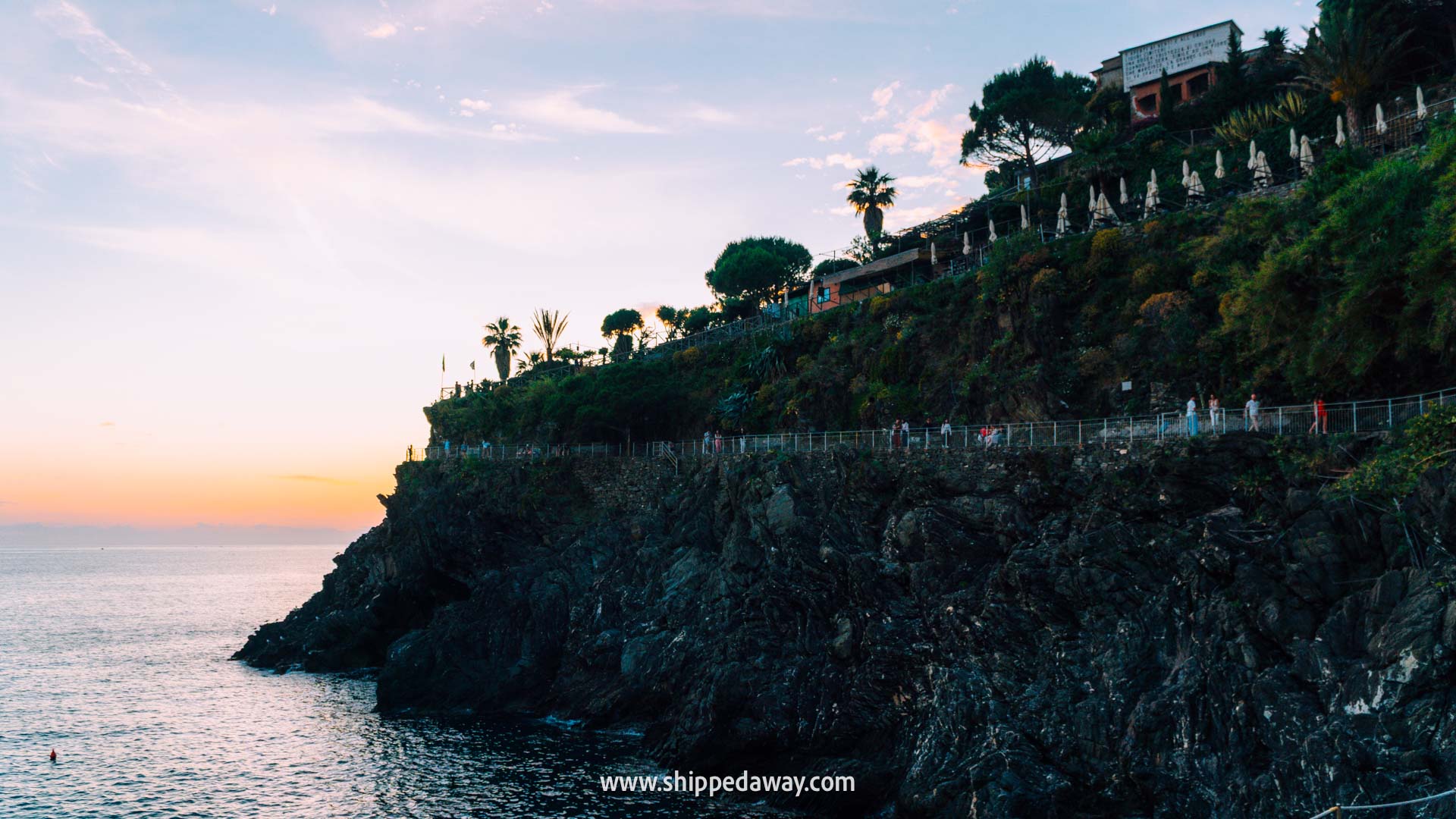 Manarola sunset, Cinque Terre hiking, Corniglia to Manarola via Volastra hike Cinque Terre, Manarola photo spot
