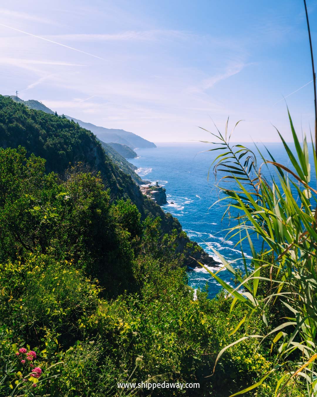 hiking Cinque Terre - Cinque Terre hiking guide - Cinque Terre trail - Vernazza to Monterosso hiking route