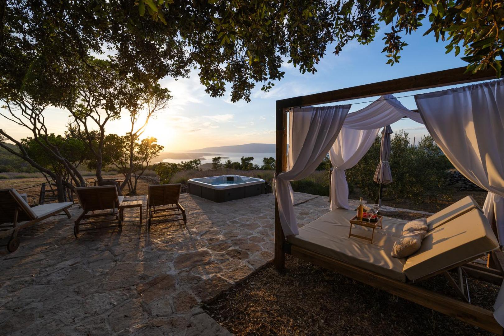 Must-do things in Hvar, Croatia - Villa Humac