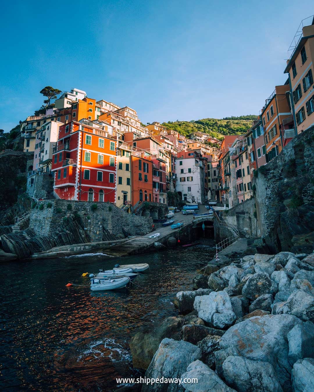 best sunrise spot in Cinque Terre - best viewpoints in Cinque Terre - incredible views of Riomaggiore
