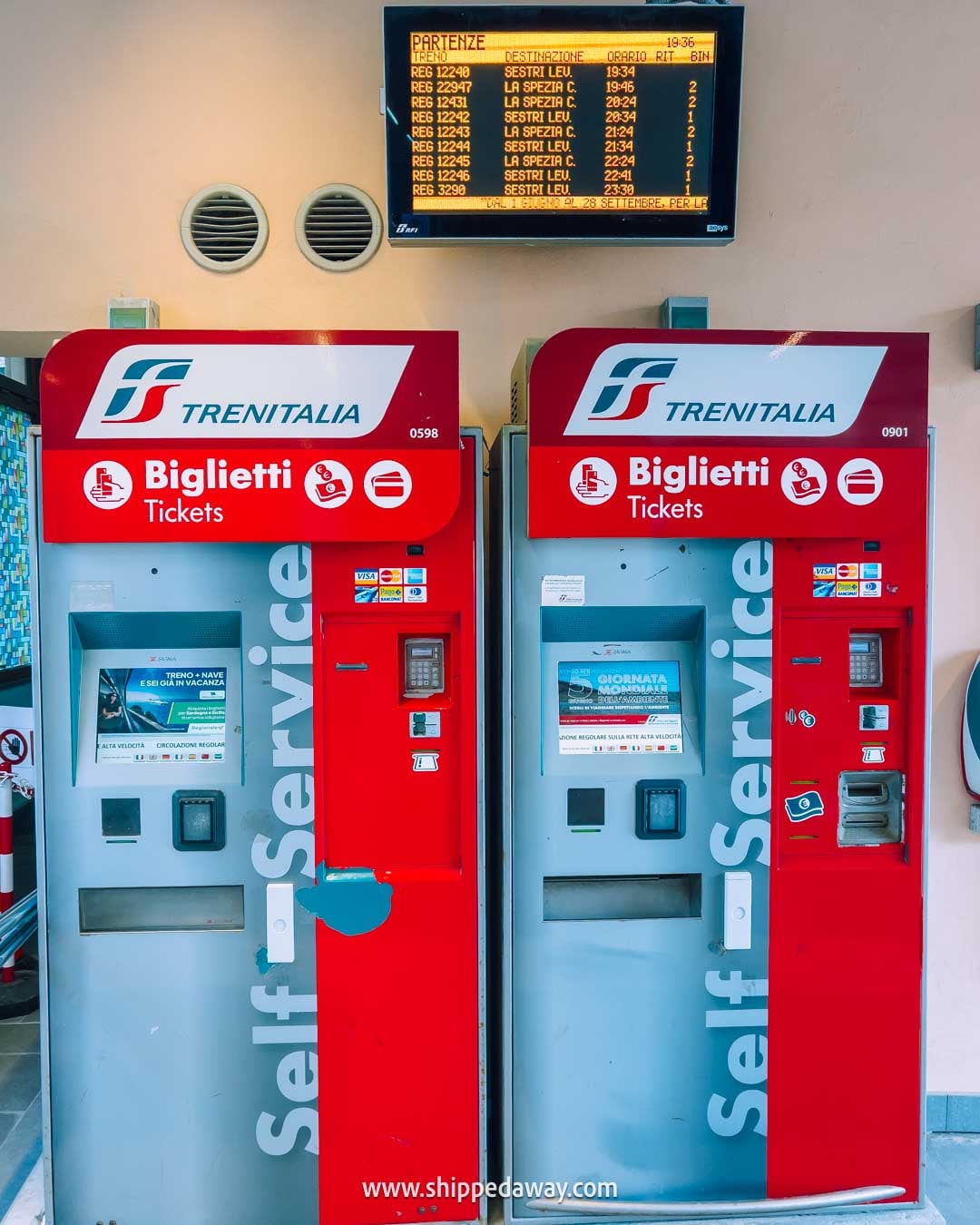train ticket machine Cinque Terre - Cinque Terre Card - Cinque Terre Train Card - Cinque Terre Trekking Card
