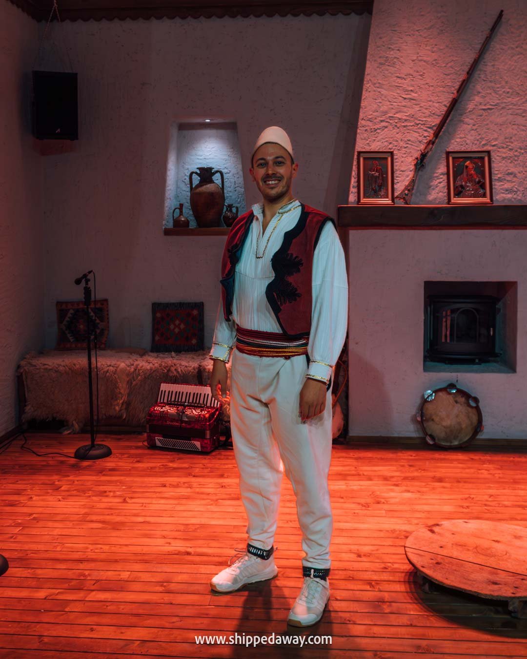 Albanian Night - cultural show in Tirana