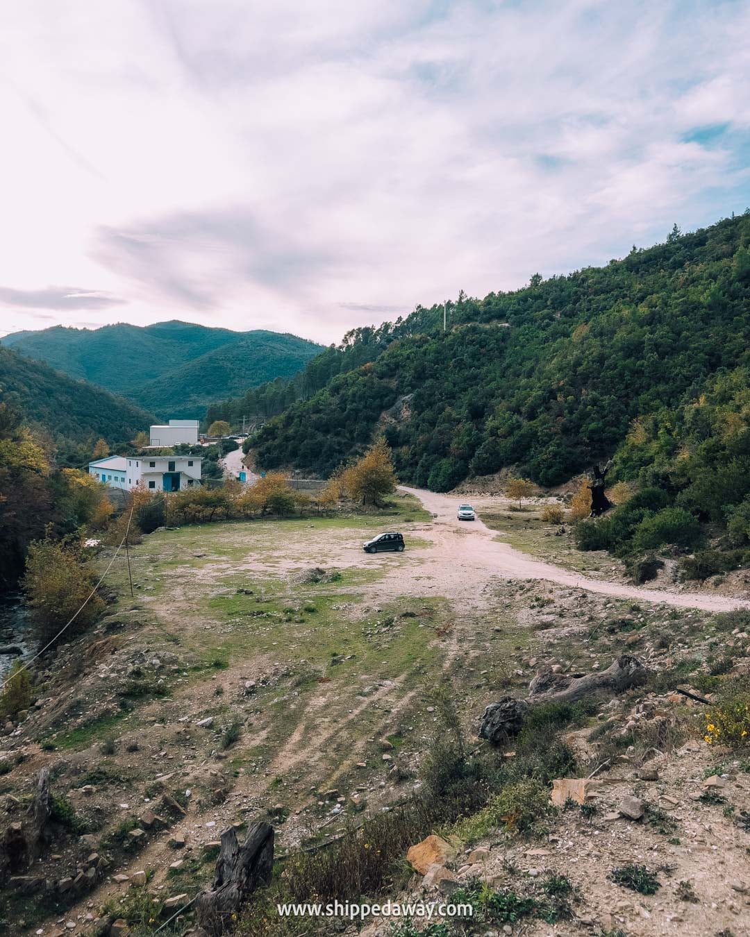 How to visit Bogova Waterfall near Berat & Osumi Canyon - free parking lot