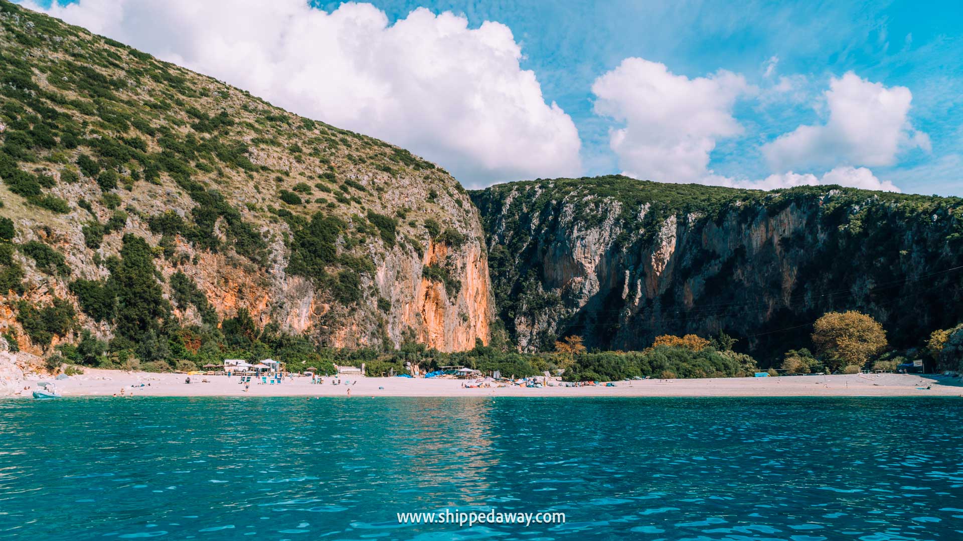 Review of Pirate's Cave boat tour in Himare - what the boat tour to Pirate's Cave in Himare looks like - photo stop at Gjipe Beach