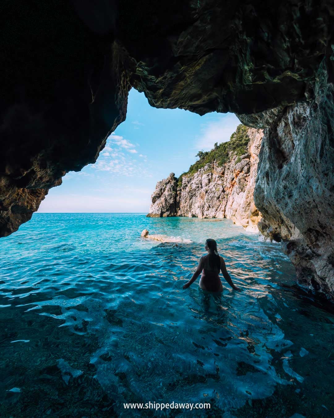 Review of Pirate's Cave boat tour in Himare - what the boat tour to Pirate's Cave in Himare looks like - us inside a cave