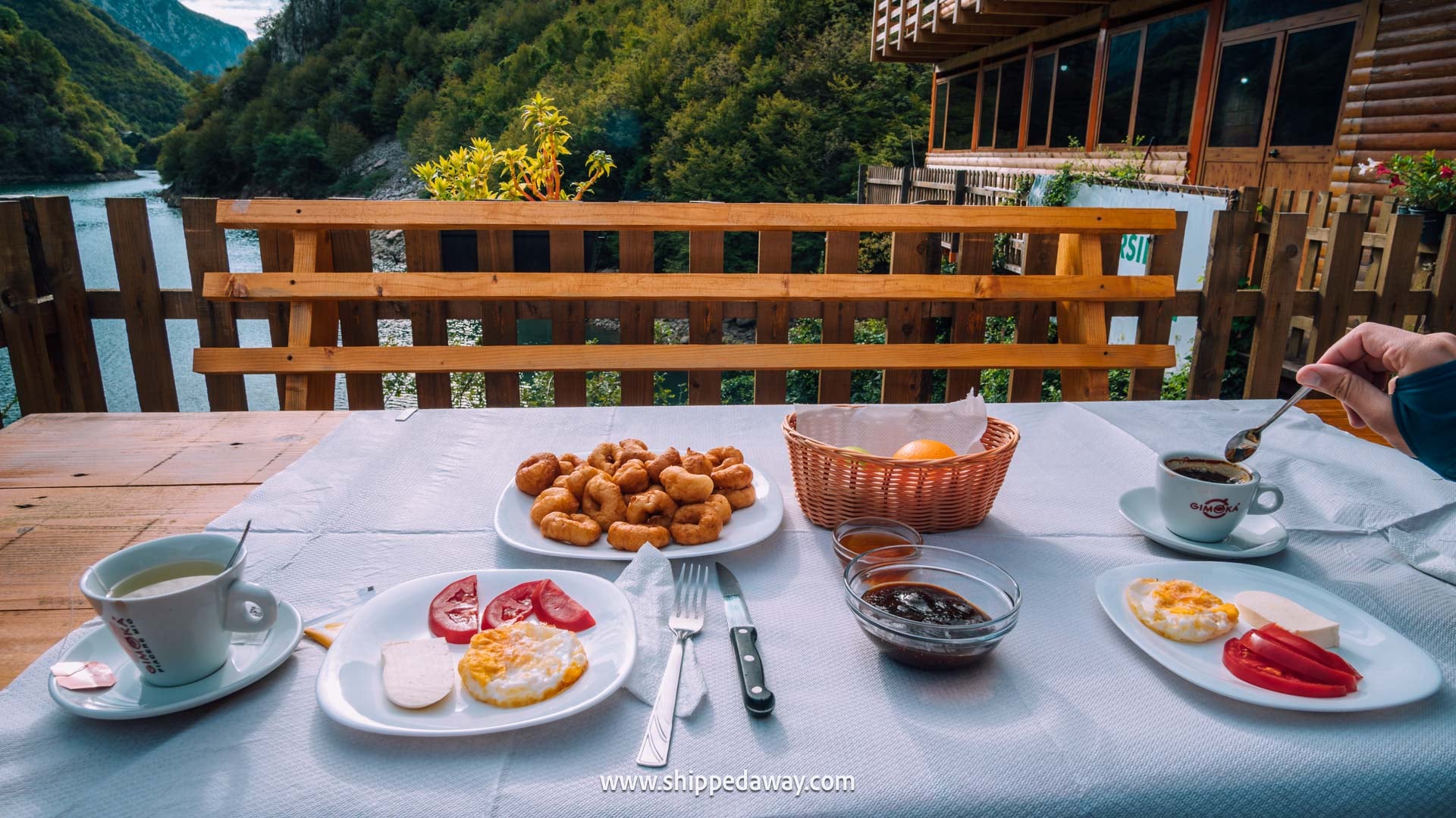 Riverside Komani Review - Our experience staying at Riverside Komani - breakfast
