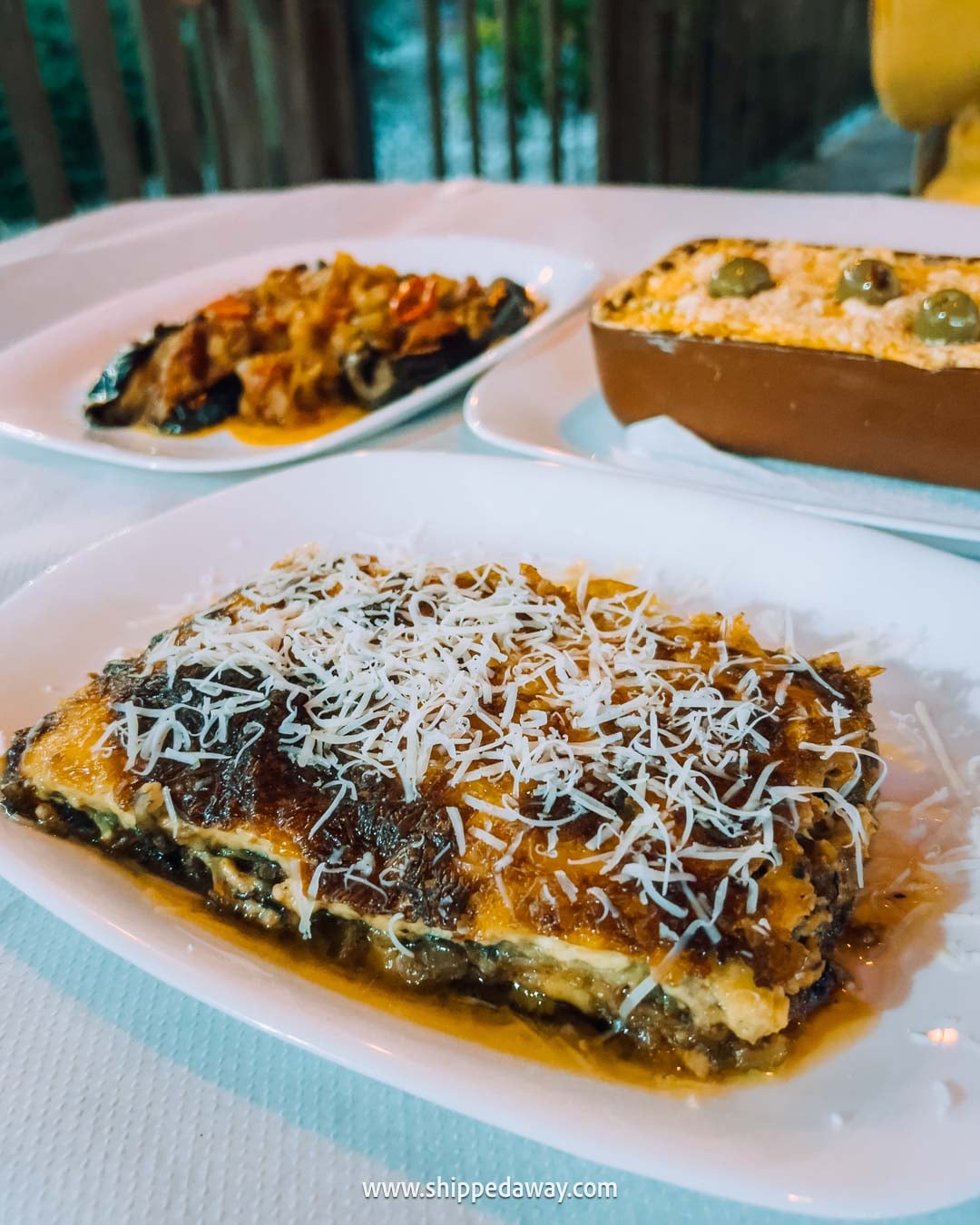 where to stay in Berat - traditional food in Mangalem quarter