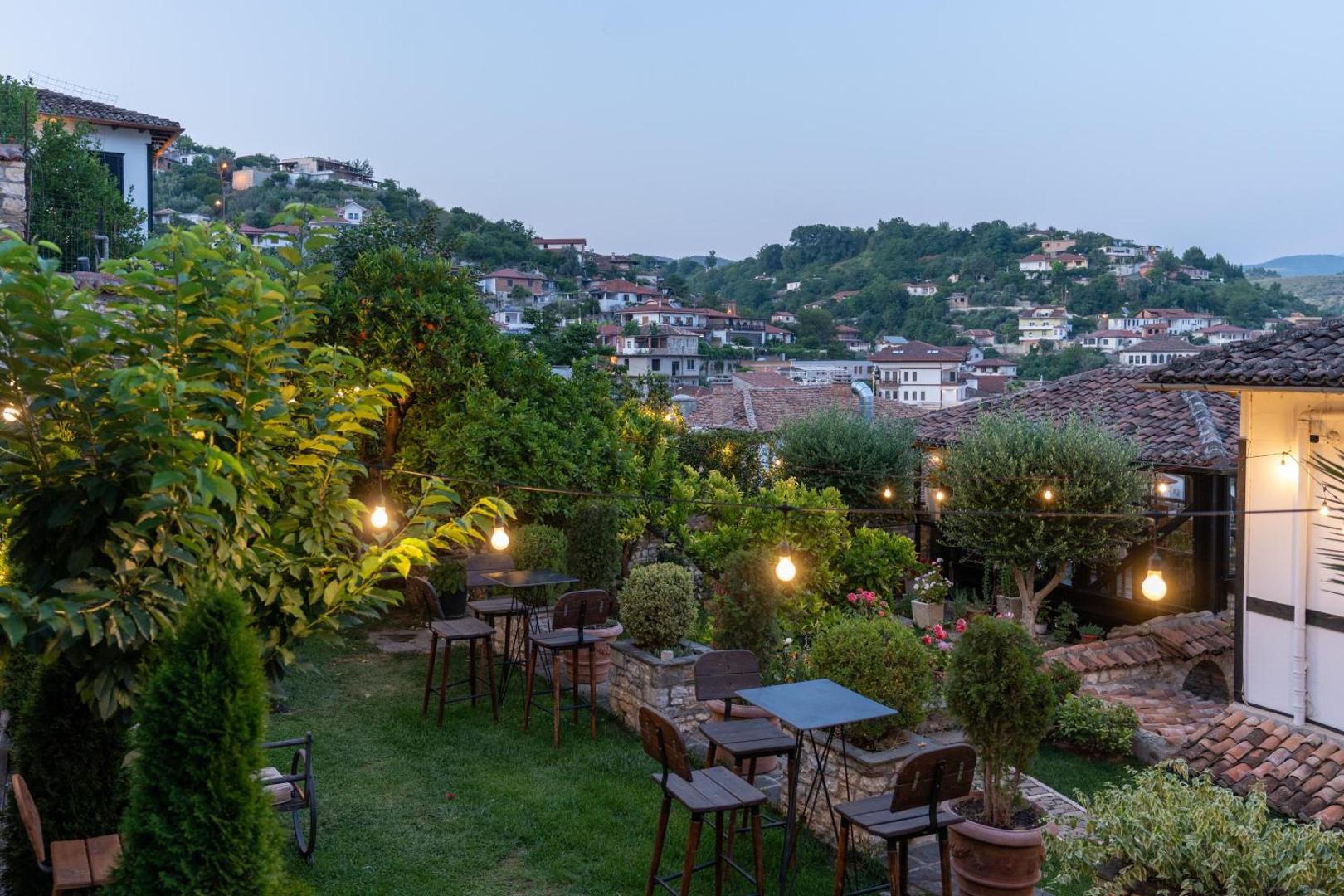 Where to stay in Berat - best hotel in Mangalem Quarter - Villa Elmar
