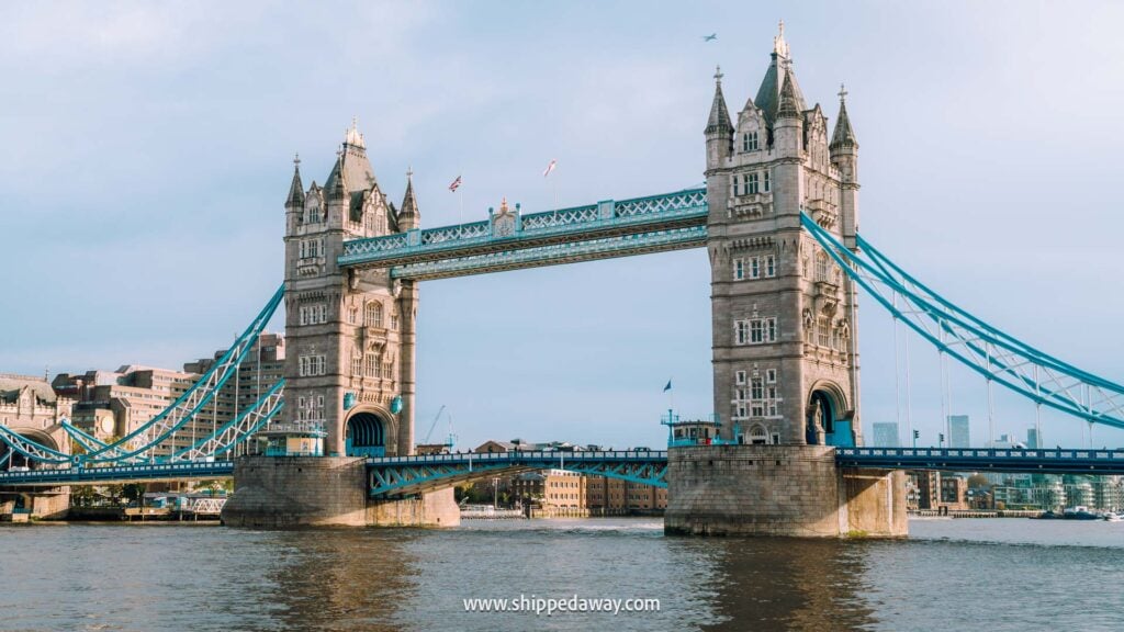 Ubigi eSIM Review - Is Ubigi SIM good for travel - Why we like buying Ubigi eSIMs for our travel - London, UK