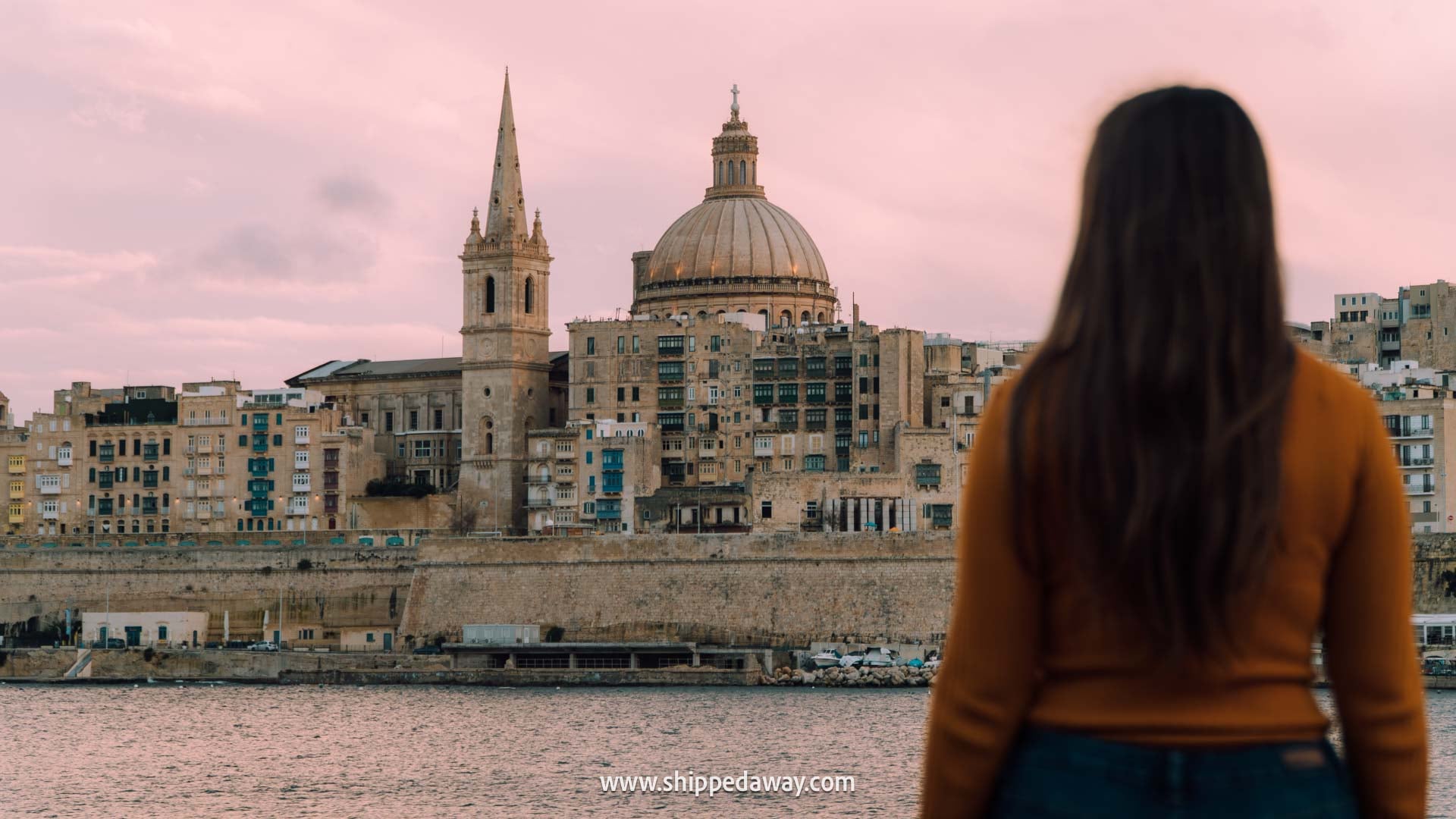 Ubigi eSIM Review - Is Ubigi SIM good for travel - Why we like buying Ubigi eSIMs for our travel - Malta