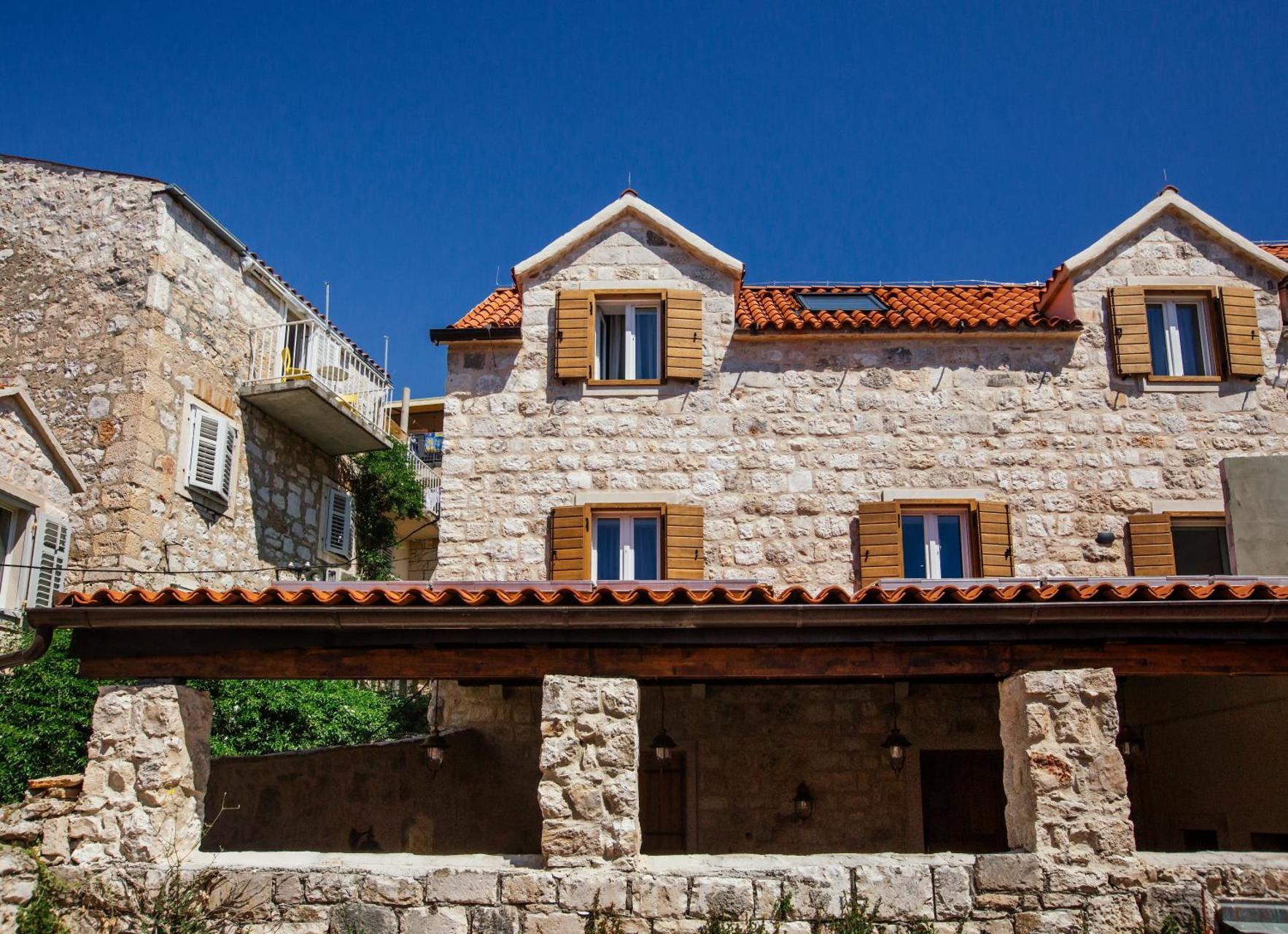 best Hvar town hotels - our favorite hotels to stay in Hvar town - Heritage Hotel Dea