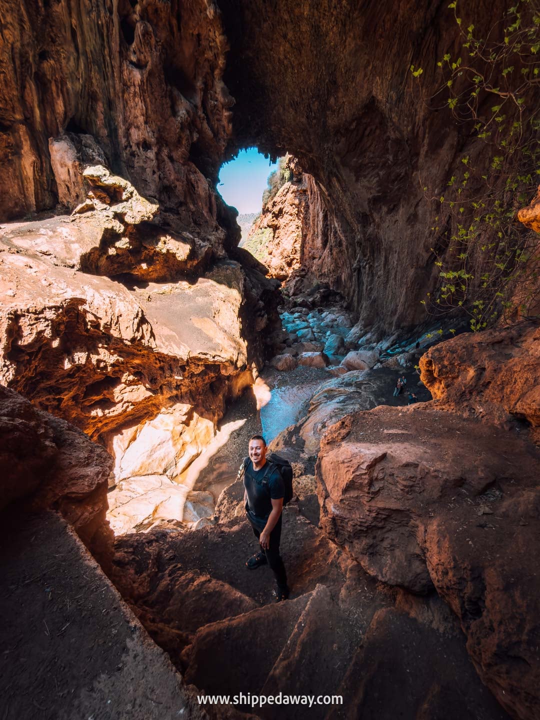 Our tips for visiting Iminifri Natural Bridge in Morocco - walking up the other side