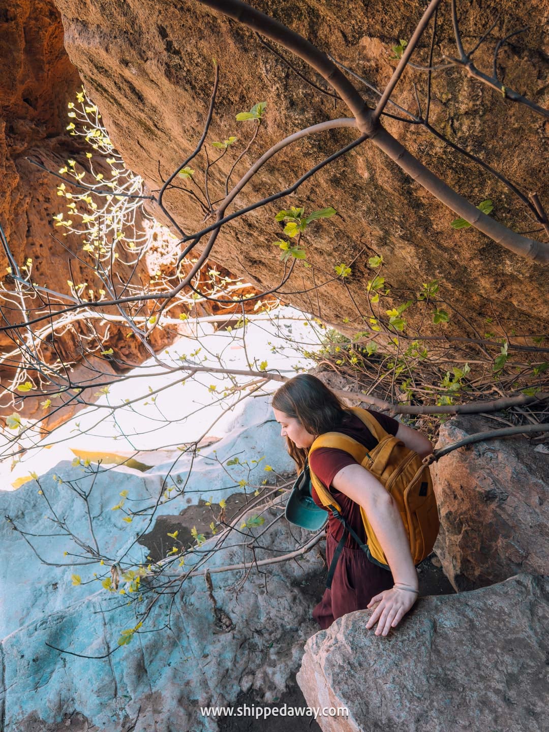 Our tips for visiting Iminifri Natural Bridge in Morocco - rock scrambling on the trail