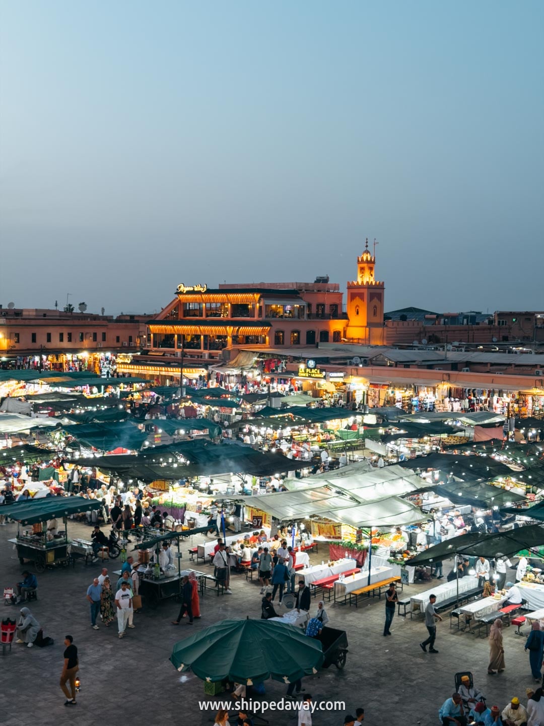Things to do in Marrakesh, Morocco - busy Jemaa el-Fnaa square at night