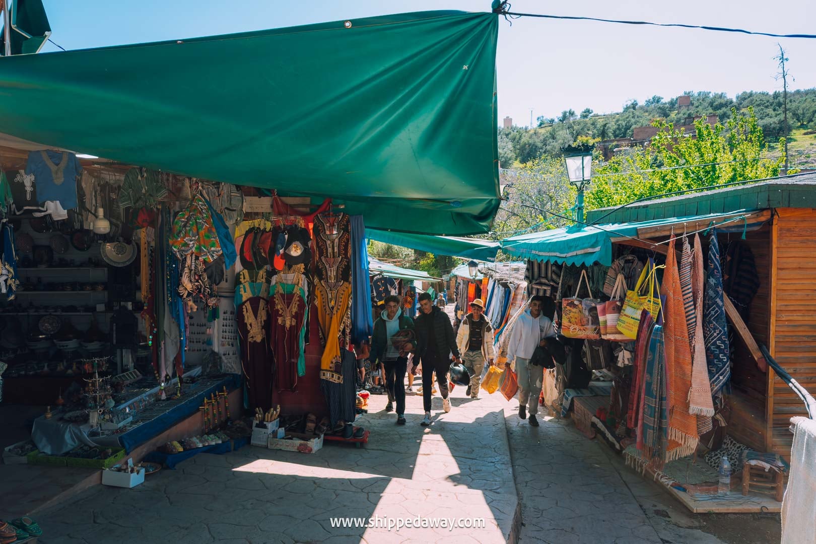 Guide to Ouzoud Waterfalls with tips from our two-night visit - market/shop area at the entrance