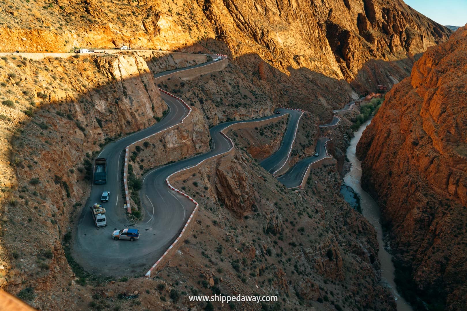 How to visit Dades Gorge, Morocco - Hairpin Road