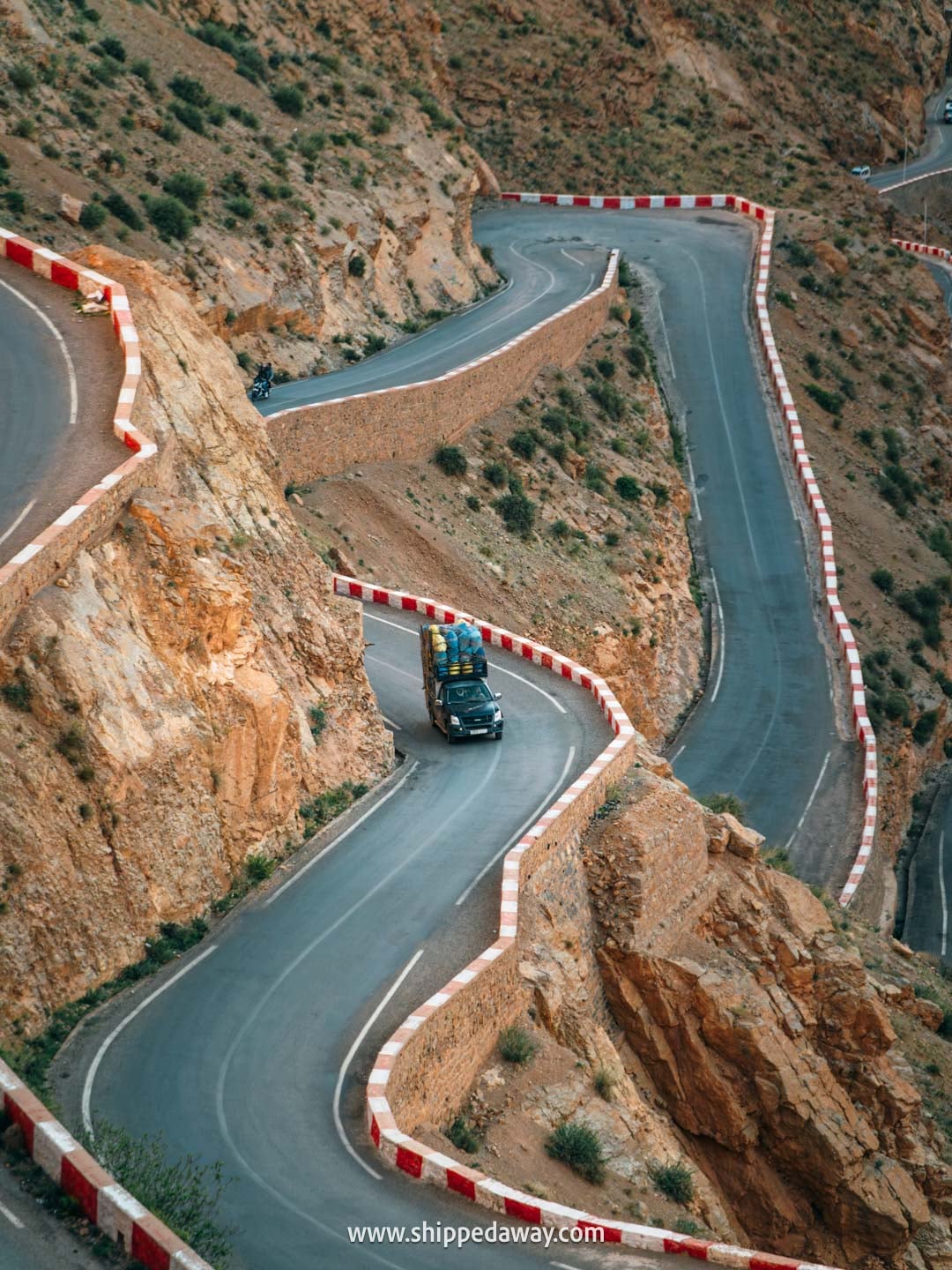 How to visit Dades Gorge, Morocco - Hairpin Road