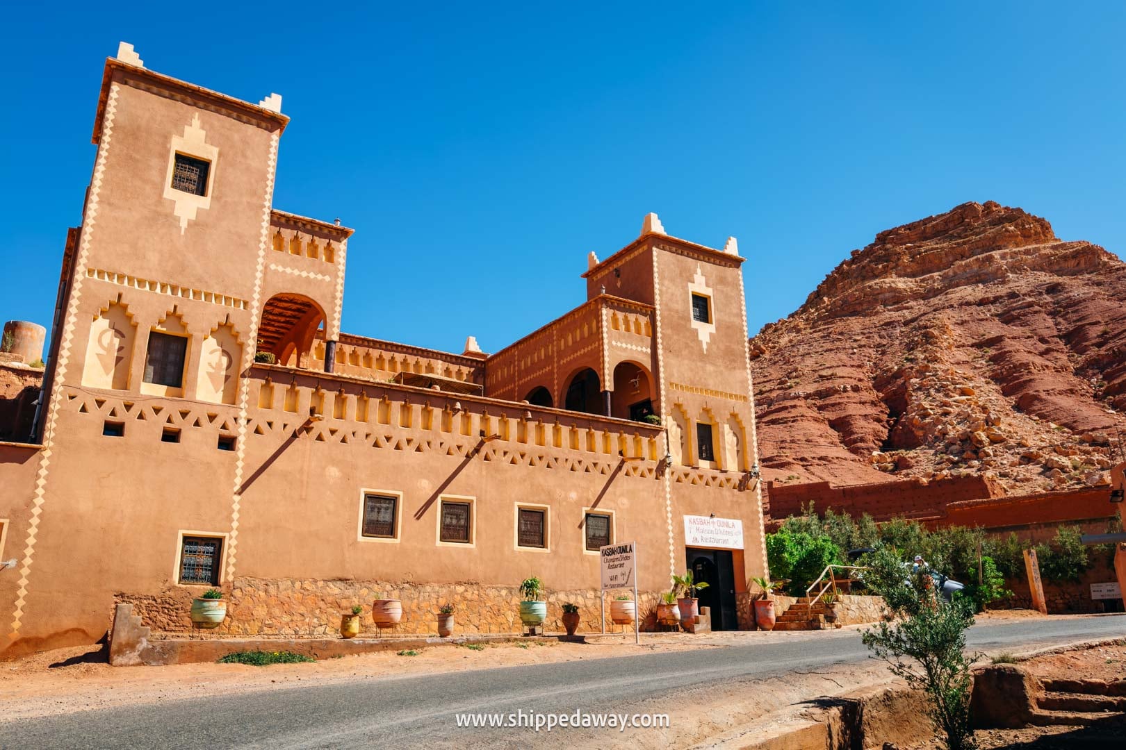 Ait Benhaddou Travel Guide - How to visit Ait Benhaddou - where we stayed - our Kasbah hotel recommendation
