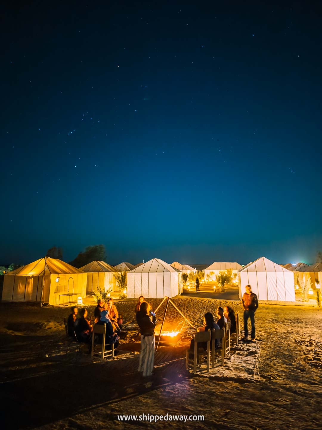 Our experience in a desert camp in Merzouga, Morocco - campfire, singing, drumming