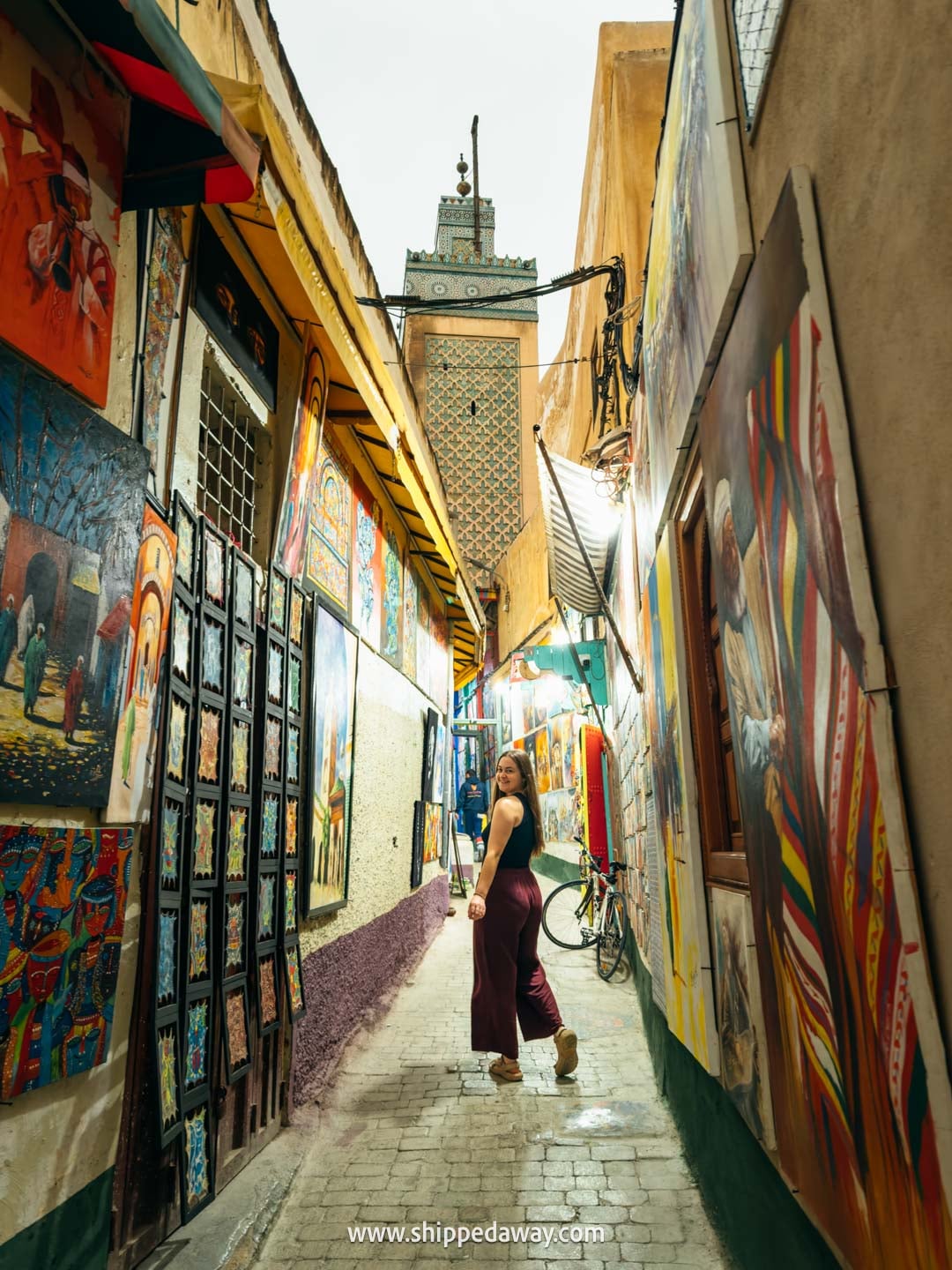 Things to do in Fes, Morocco - what's worth visiting in Fes - medina colorful artist street