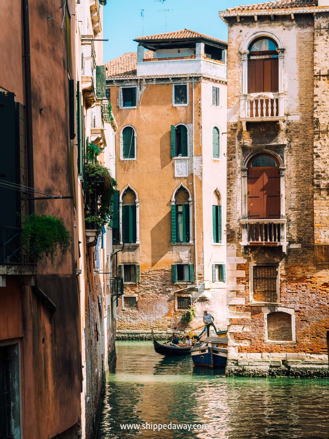 things to do in Venice - tips from our Venice trip - Gondola Ride