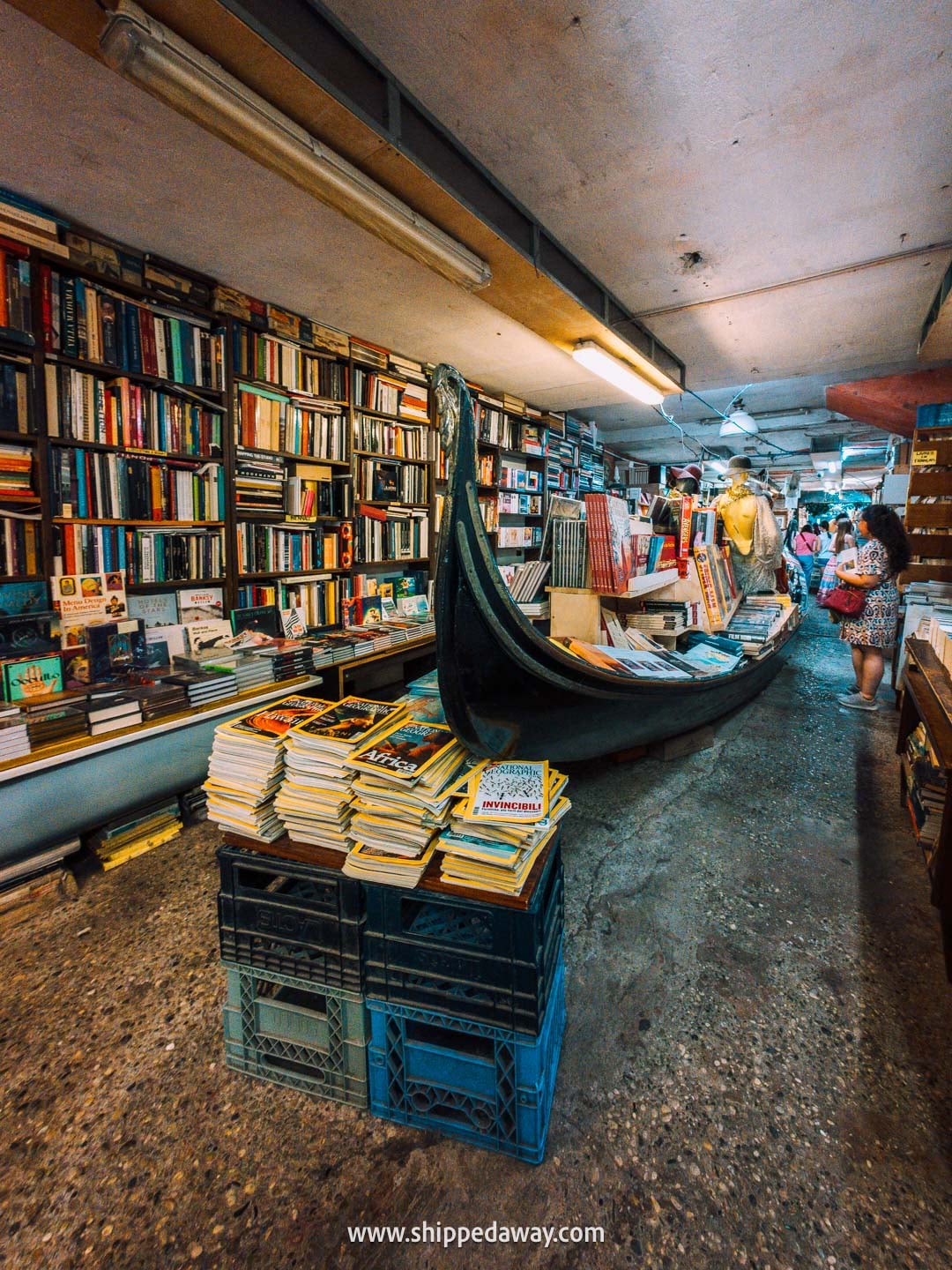things to do in Venice - tips from our Venice trip - Libreria Acqua Alta