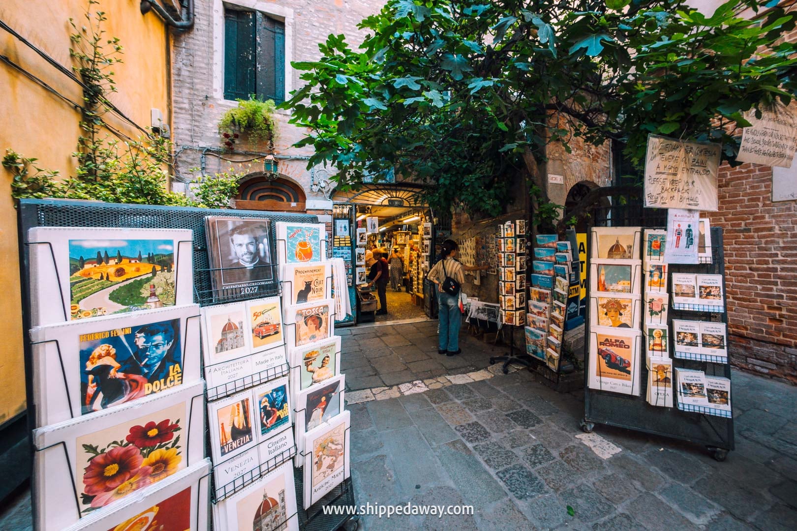 things to do in Venice - tips from our Venice trip - Libreria Acqua Alta