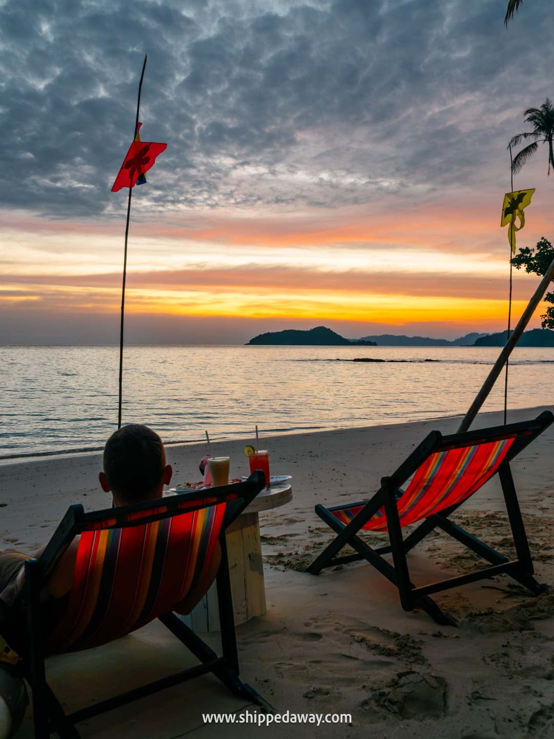 Trat Island Hopping - One week Trat itinerary - Sunset bar in Koh Mak
