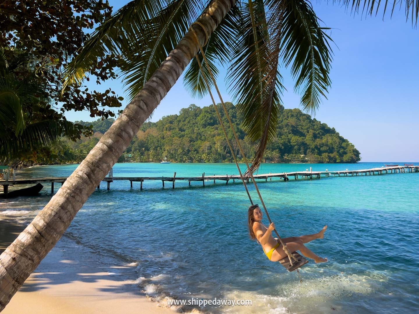 Trat Island Hopping - One week Trat itinerary - swing at Bang Bao beach, Koh Kood